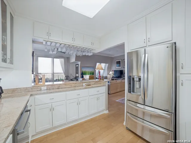 1 Towers Park Ln #2401 San Antonio, TX 78209