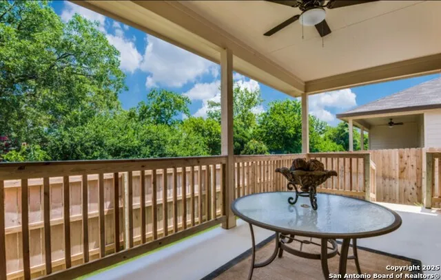 9211 Canyon Converse, TX 78109