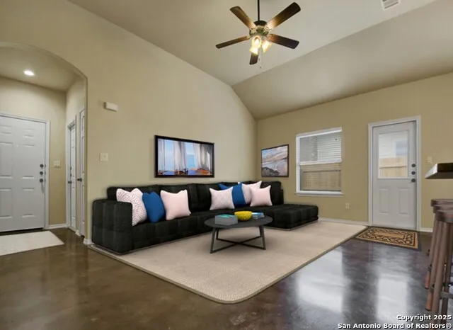 9211 Canyon Converse, TX 78109