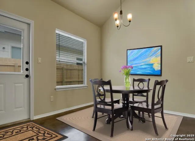 9211 Canyon Converse, TX 78109