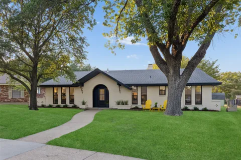 2133 Oak Valley Lane