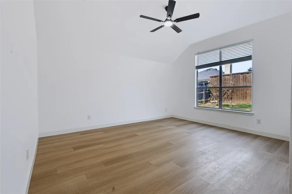 10013 Daly Drive Fort Worth, TX 76053