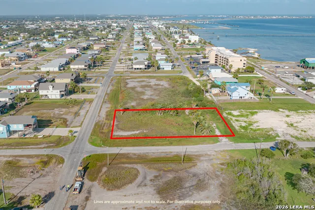 1132 S MAGNOLIA ST Rockport, TX 78382