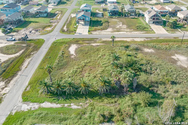 1132 S MAGNOLIA ST Rockport, TX 78382