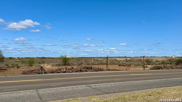 12204 US Hwy 277 Eagle Pass, TX 78852