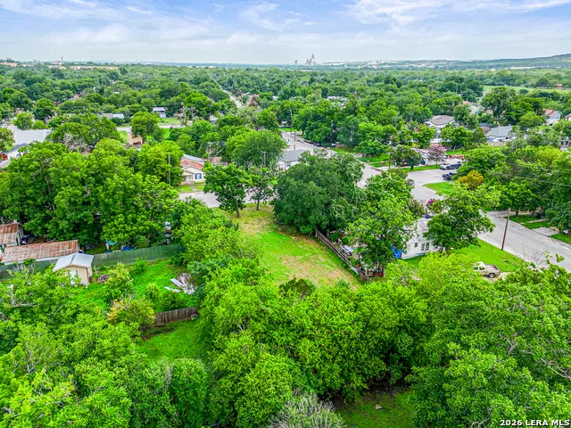 260 HACKBERRY AVE New Braunfels, TX 78130