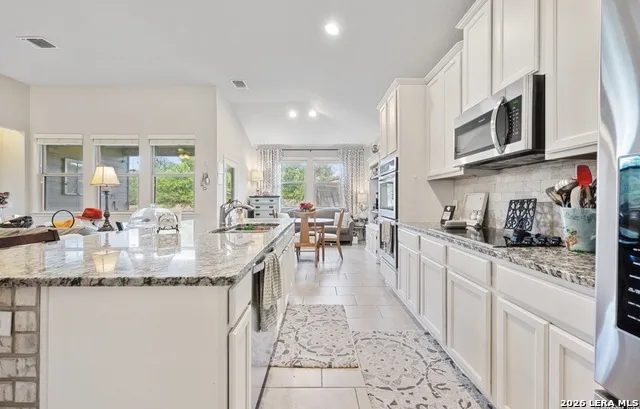 3602 High Cloud Dr New Braunfels, TX 78130