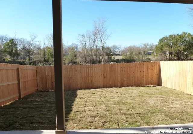 1065 CAROLYN CV New Braunfels, TX 78130