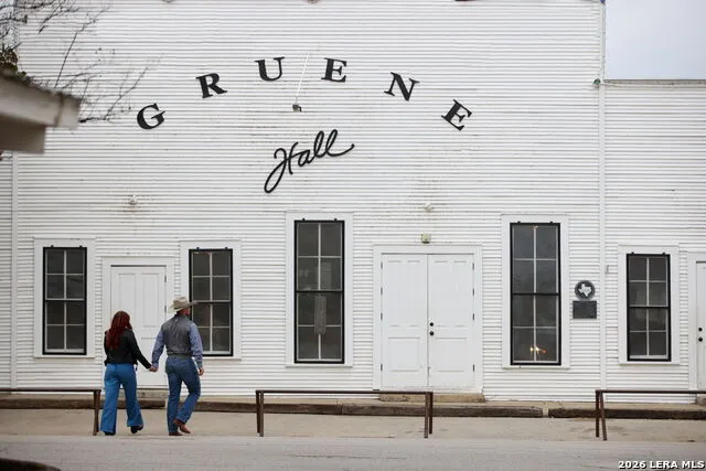 1648 Gruene Pass New Braunfels, TX 78130