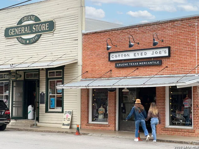 1648 Gruene Pass New Braunfels, TX 78130