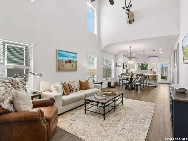 890 Casetta Unit # 9 New Braunfels, TX 78130
