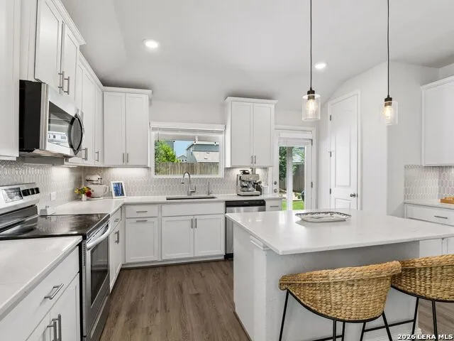 890 Casetta Unit # 9 New Braunfels, TX 78130