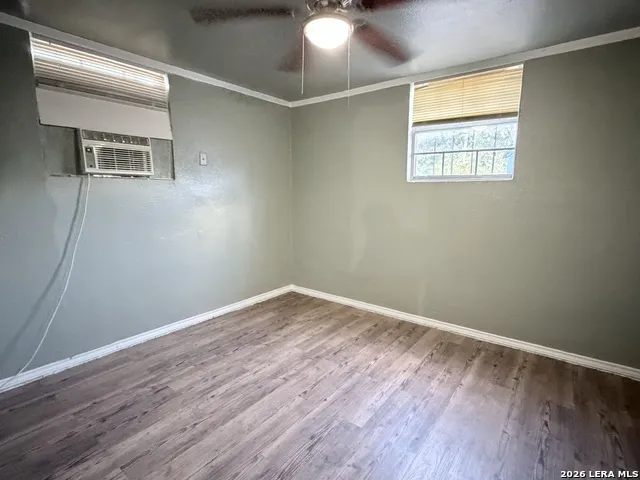 213 Earl Unit B San Antonio, TX 78212