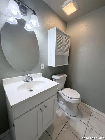 213 Earl Unit B San Antonio, TX 78212