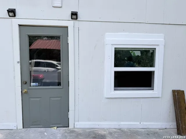 213 Earl Unit B San Antonio, TX 78212
