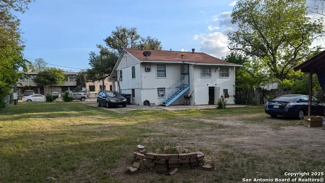 213 Earl Unit B San Antonio, TX 78212
