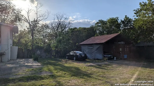 213 Earl Unit B San Antonio, TX 78212