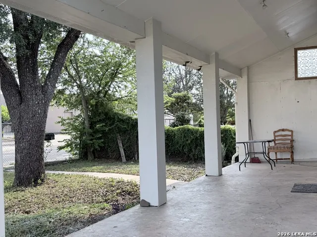 213 Earl Unit B San Antonio, TX 78212