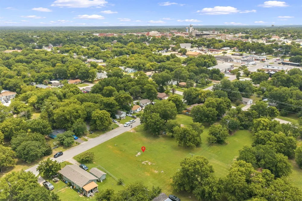 I STREET NW Ardmore, OK 73401