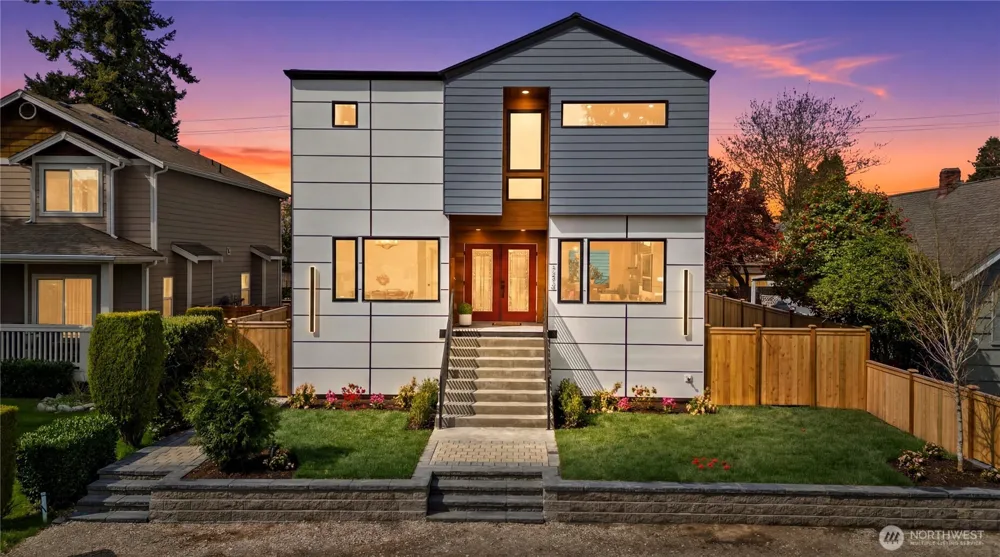 9535 Dayton Avenue Seattle, WA 98103