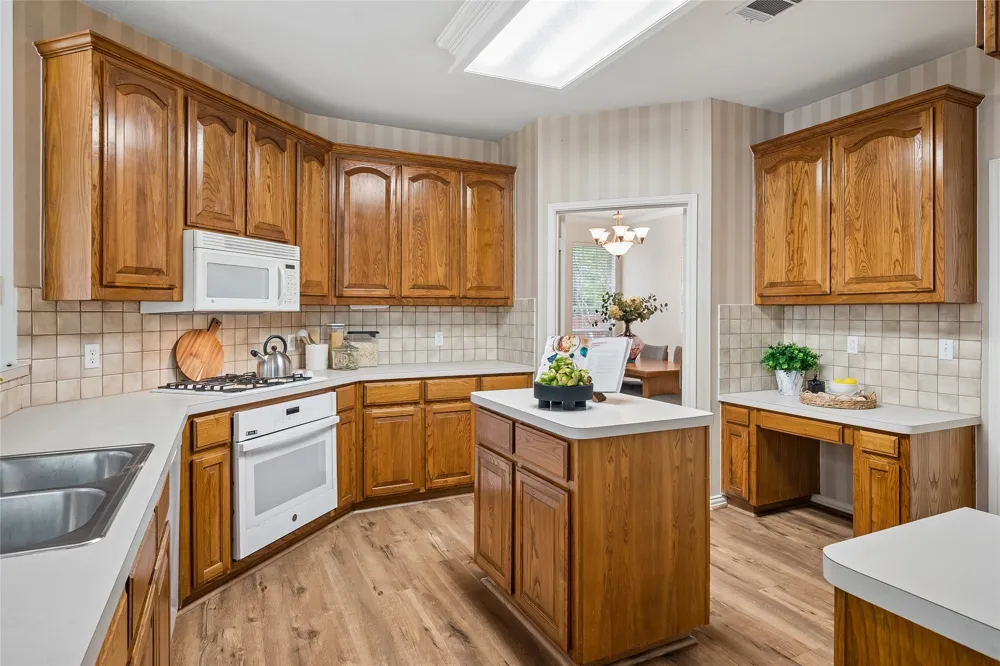 3029 Golden Gate Drive Plano, TX 75025