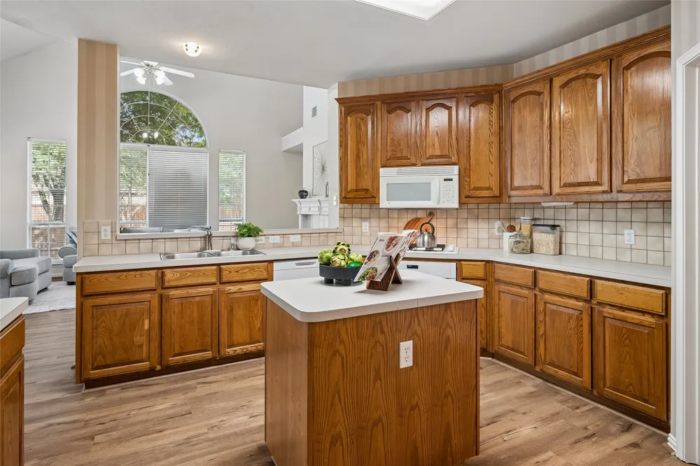 3029 Golden Gate Drive Plano, TX 75025
