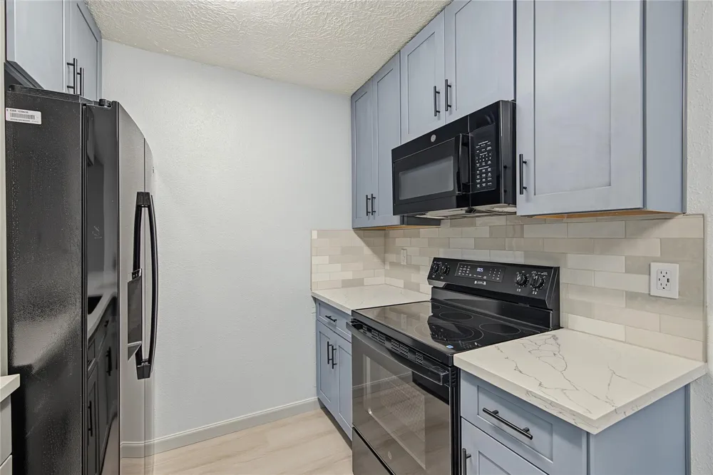 9912 Blue Bird Street La Porte, TX 77571