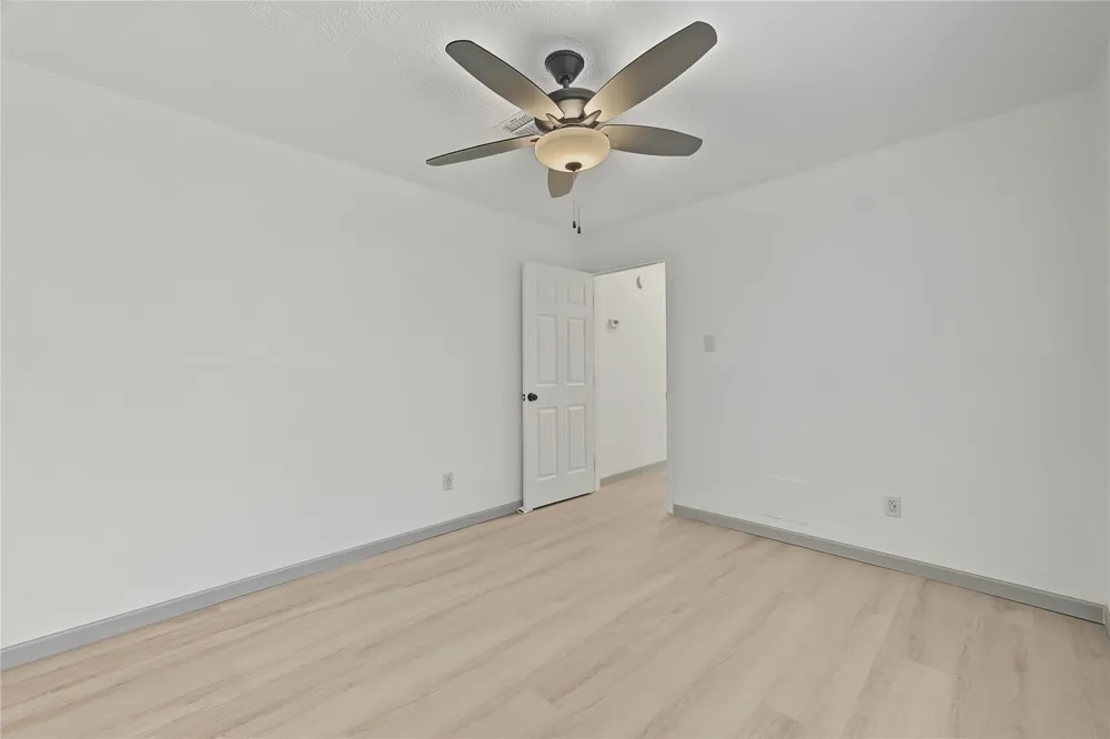 9912 Blue Bird Street La Porte, TX 77571