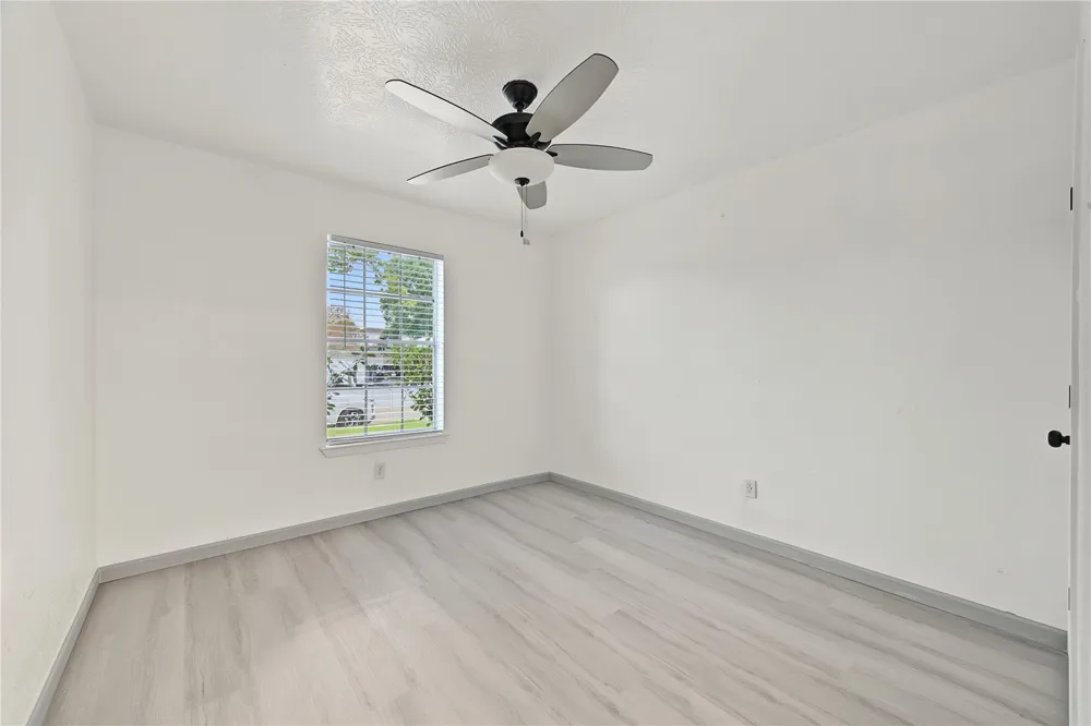 9912 Blue Bird Street La Porte, TX 77571