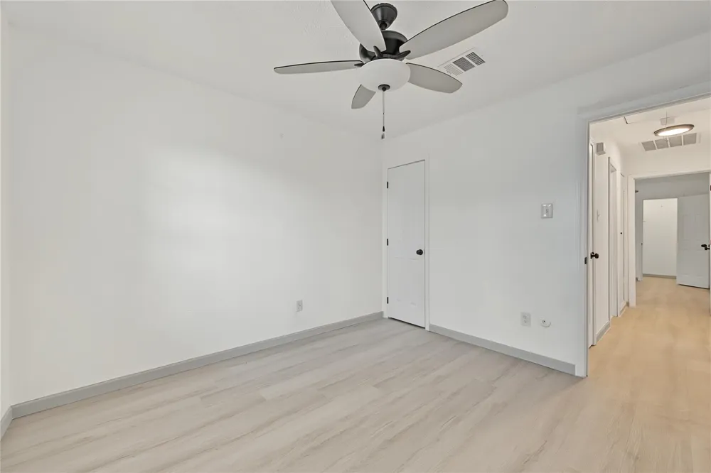 9912 Blue Bird Street La Porte, TX 77571