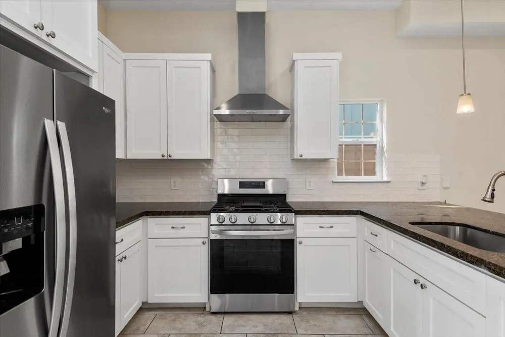 2002 Lynnfield Unit B Street Houston, TX 77093