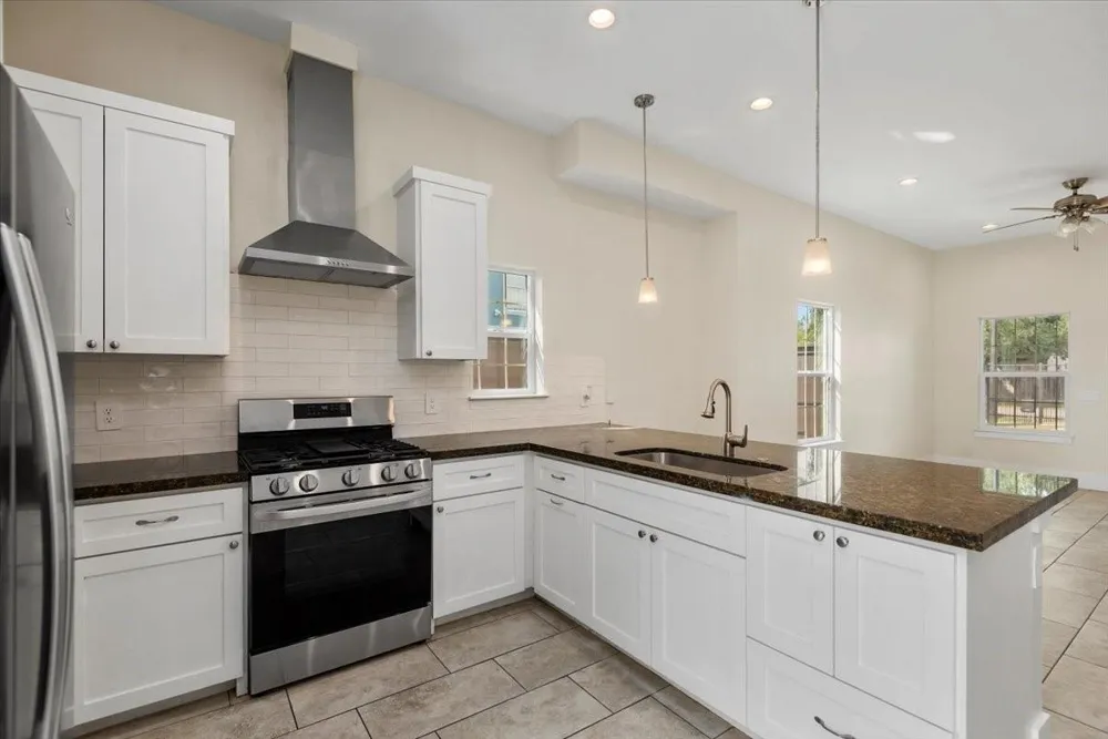 2002 Lynnfield Unit B Street Houston, TX 77093