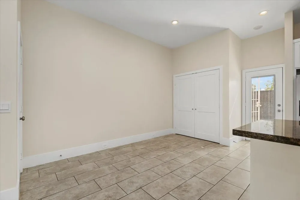 2002 Lynnfield Unit B Street Houston, TX 77093