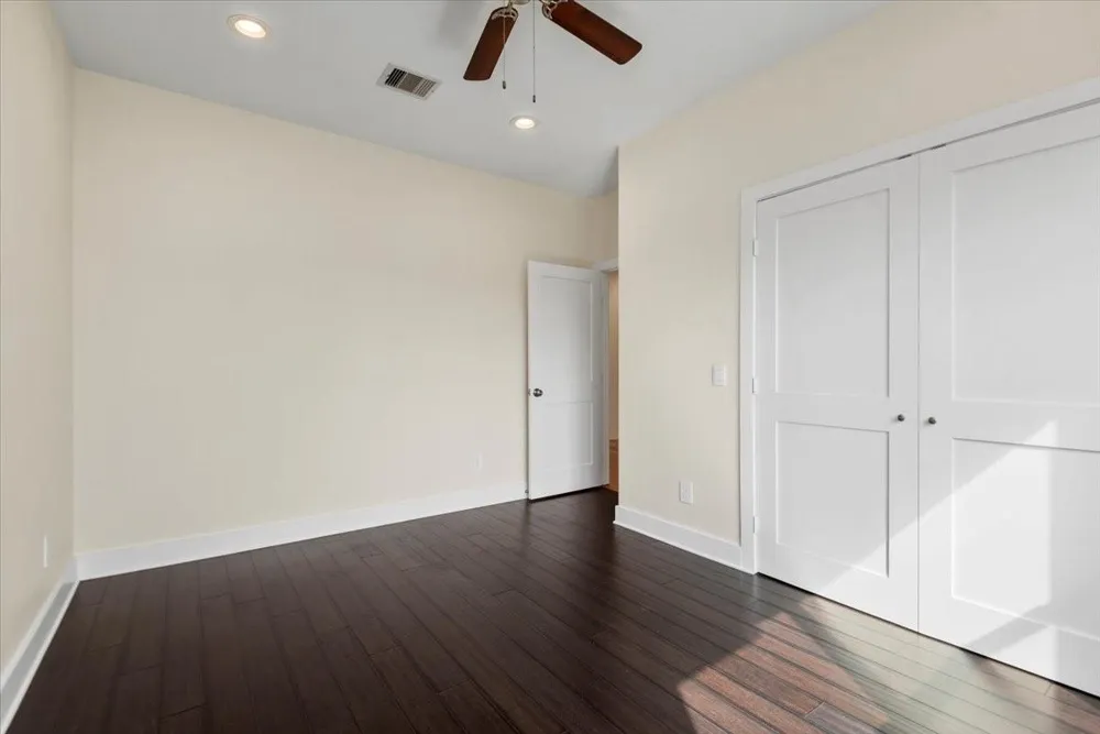 2002 Lynnfield Unit B Street Houston, TX 77093