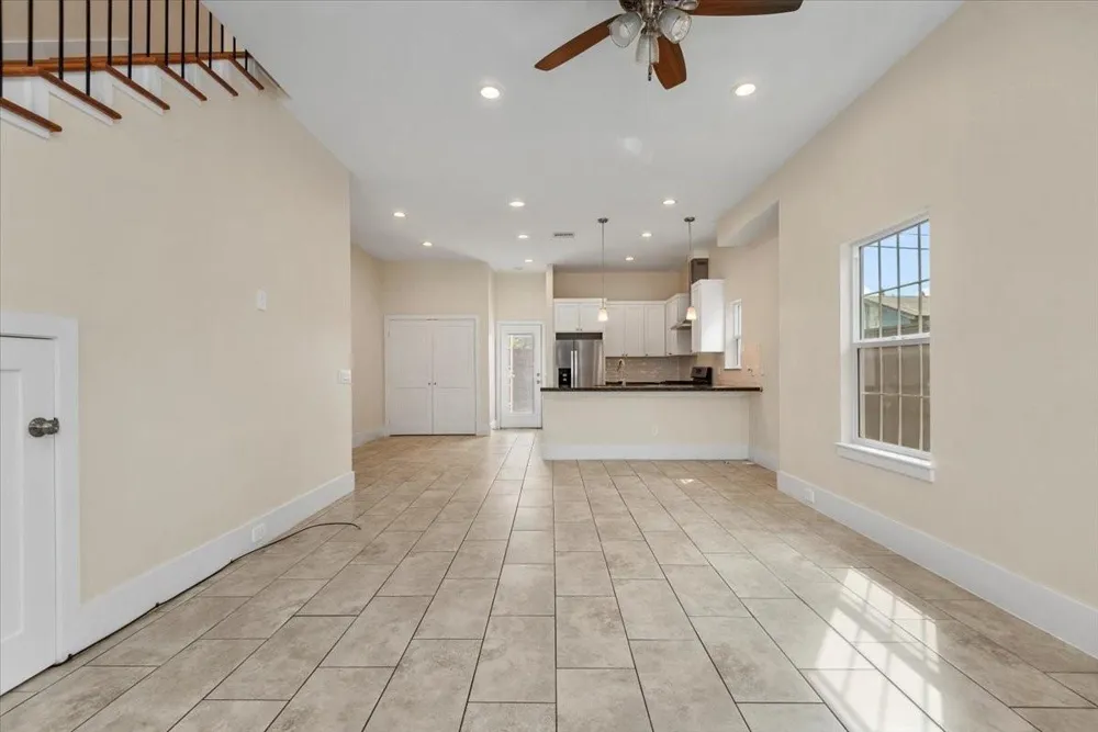 2002 Lynnfield Unit B Street Houston, TX 77093