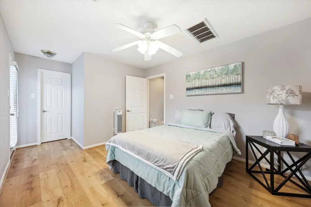4113 Blossom Street #A Houston, TX 77007