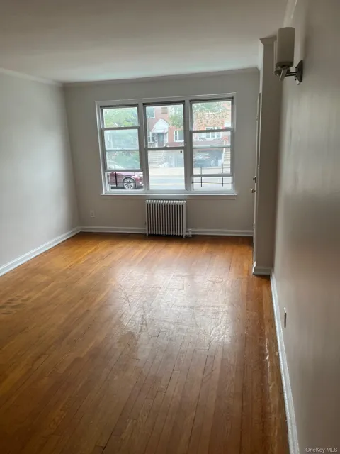 14014 Jewel Avenue