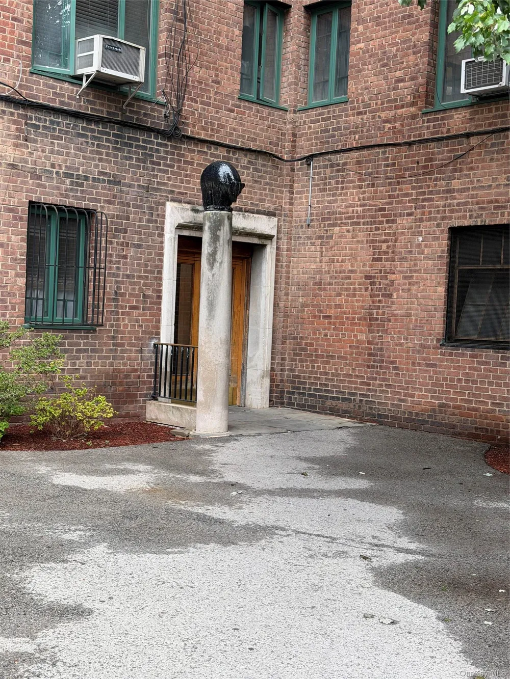 20 Metropolitan Oval #5E Bronx, NY 10462