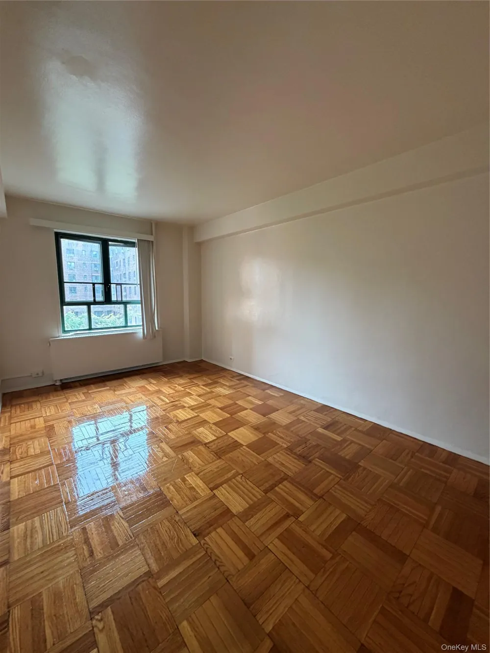 20 Metropolitan Oval #5E Bronx, NY 10462