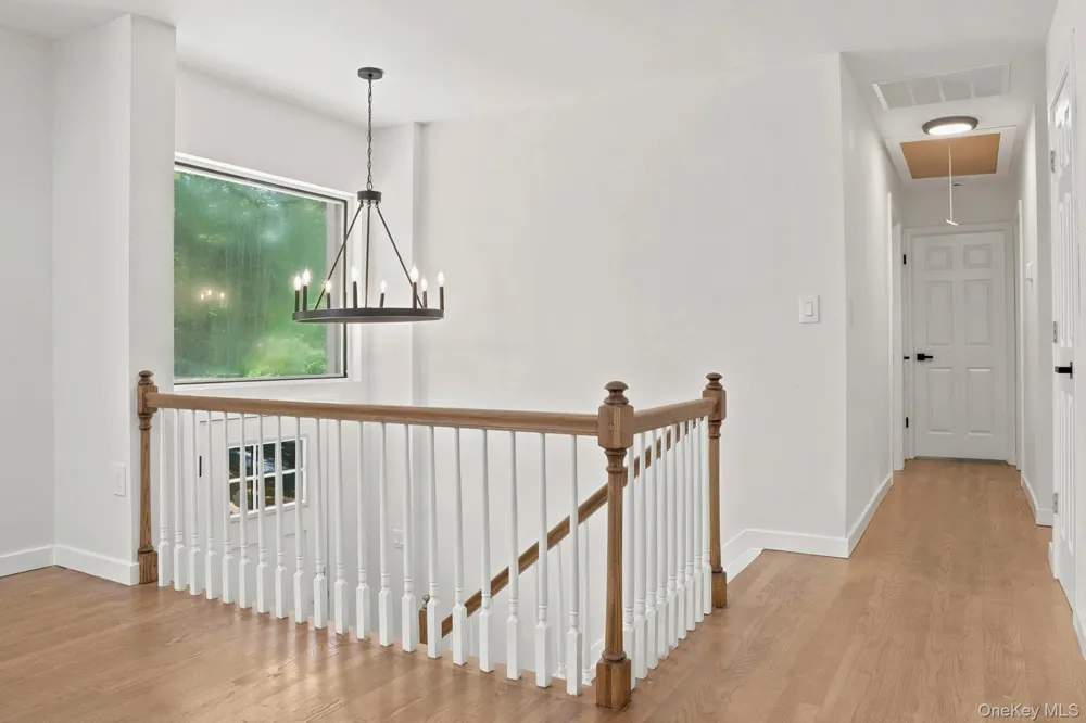 6 Vanessa Lane Staatsburg, NY 12580