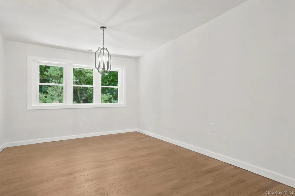 6 Vanessa Lane Staatsburg, NY 12580