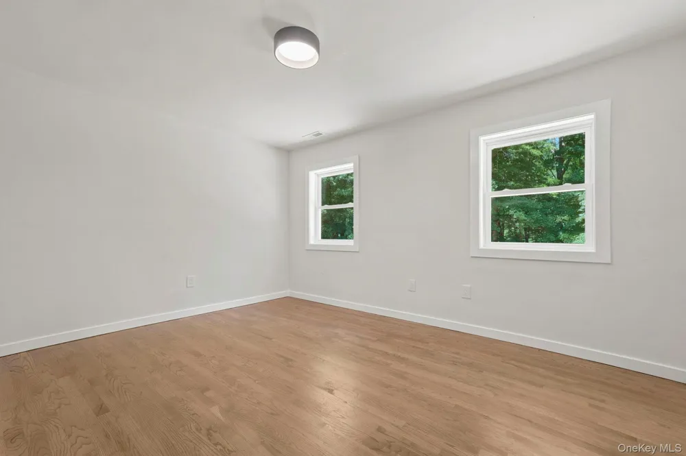 6 Vanessa Lane Staatsburg, NY 12580