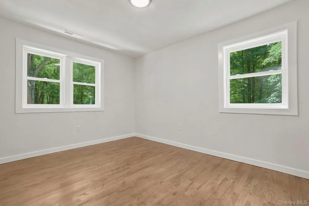 6 Vanessa Lane Staatsburg, NY 12580