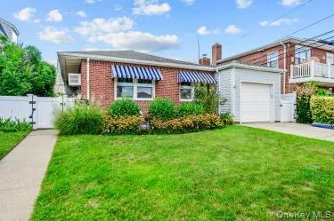257 Neptune Boulevard Long Beach, NY 11561
