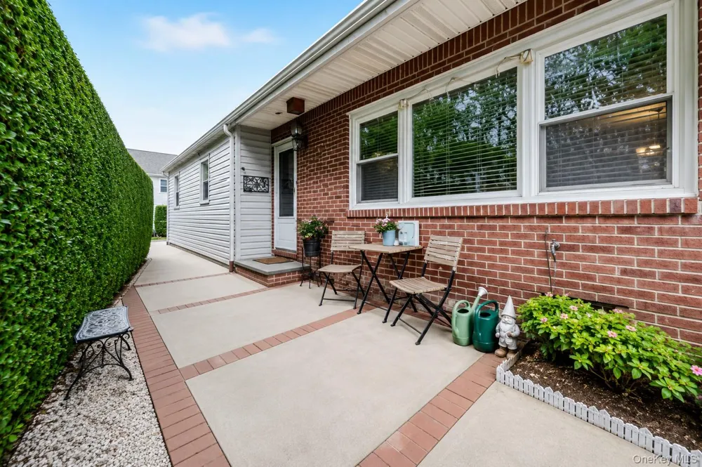 257 Neptune Boulevard Long Beach, NY 11561