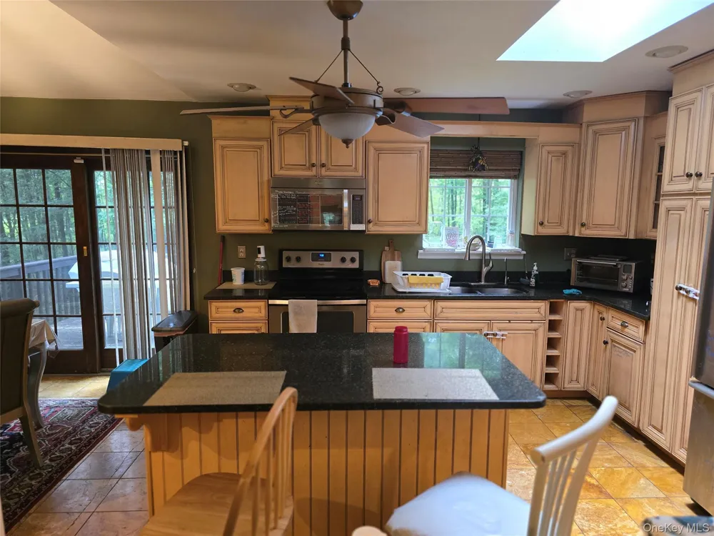 8 Kayleigh Drive New Paltz, NY 12561