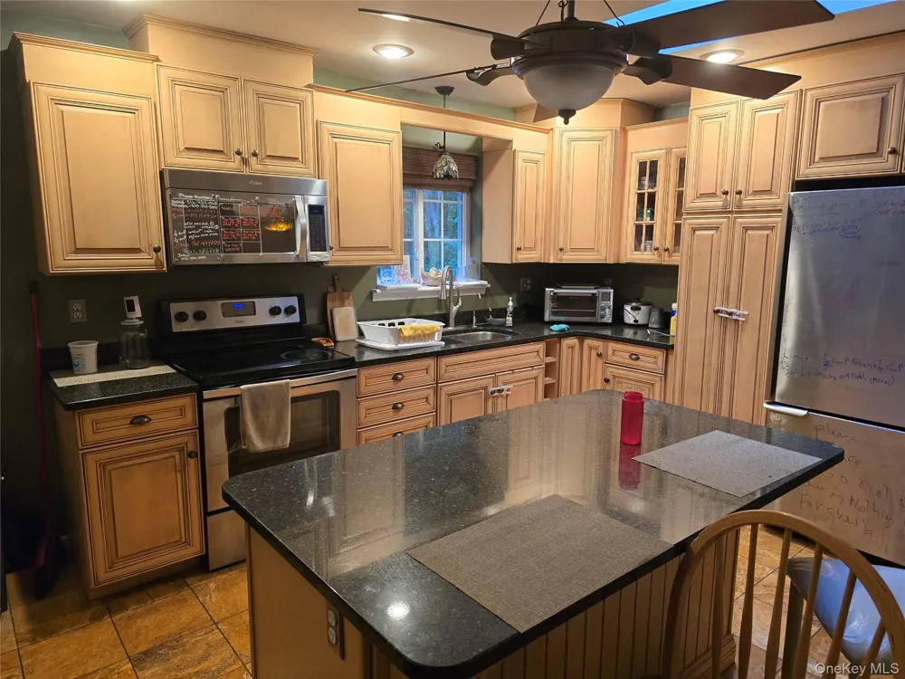 8 Kayleigh Drive New Paltz, NY 12561