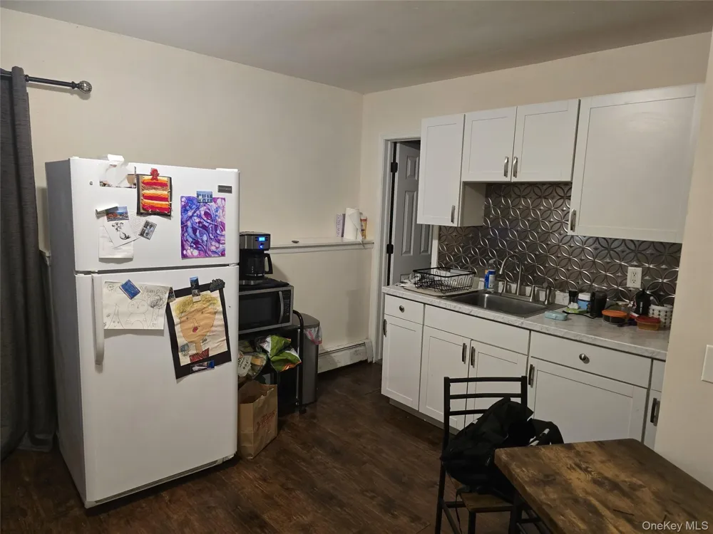 8 Kayleigh Drive New Paltz, NY 12561