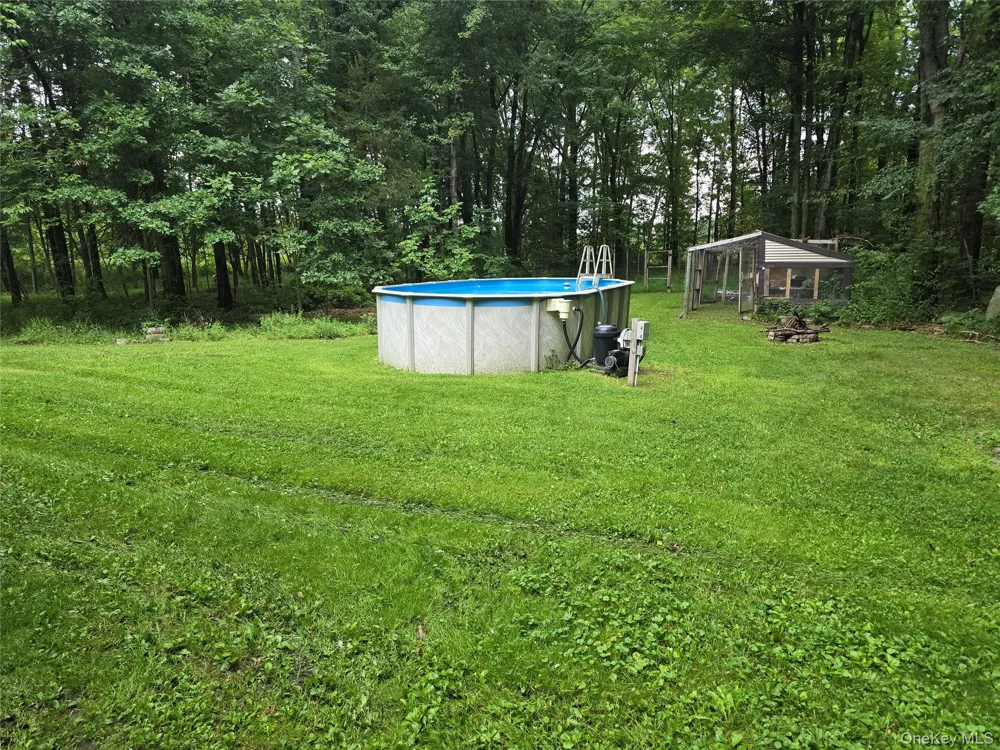 8 Kayleigh Drive New Paltz, NY 12561