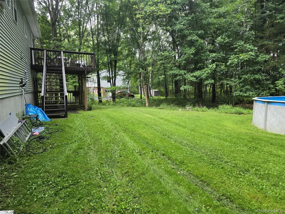 8 Kayleigh Drive New Paltz, NY 12561